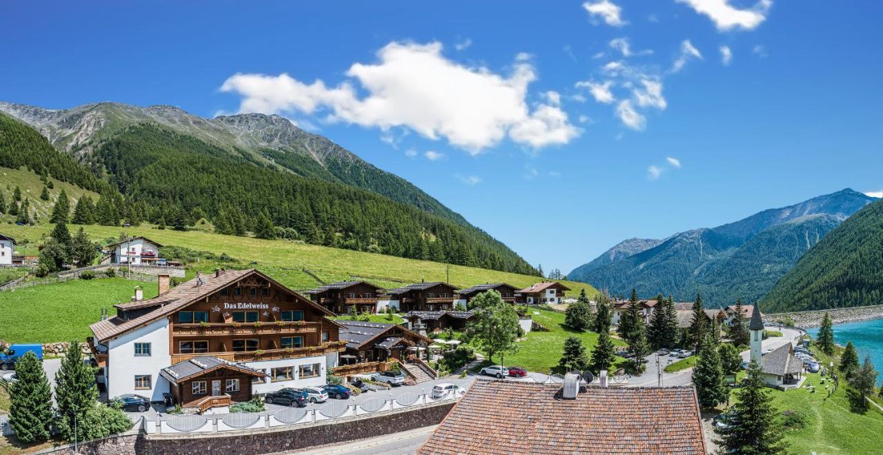 Hotel & Chalets Edelweiss Madonna  Eksteriør billede