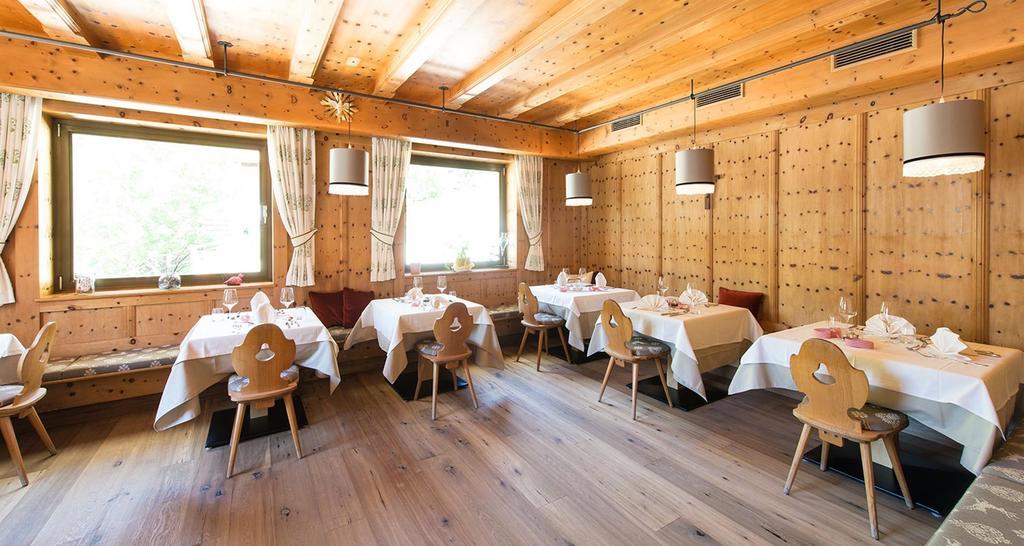 Hotel & Chalets Edelweiss Madonna  Eksteriør billede