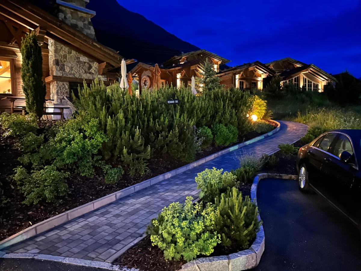 Hotel & Chalets Edelweiss Madonna  Eksteriør billede