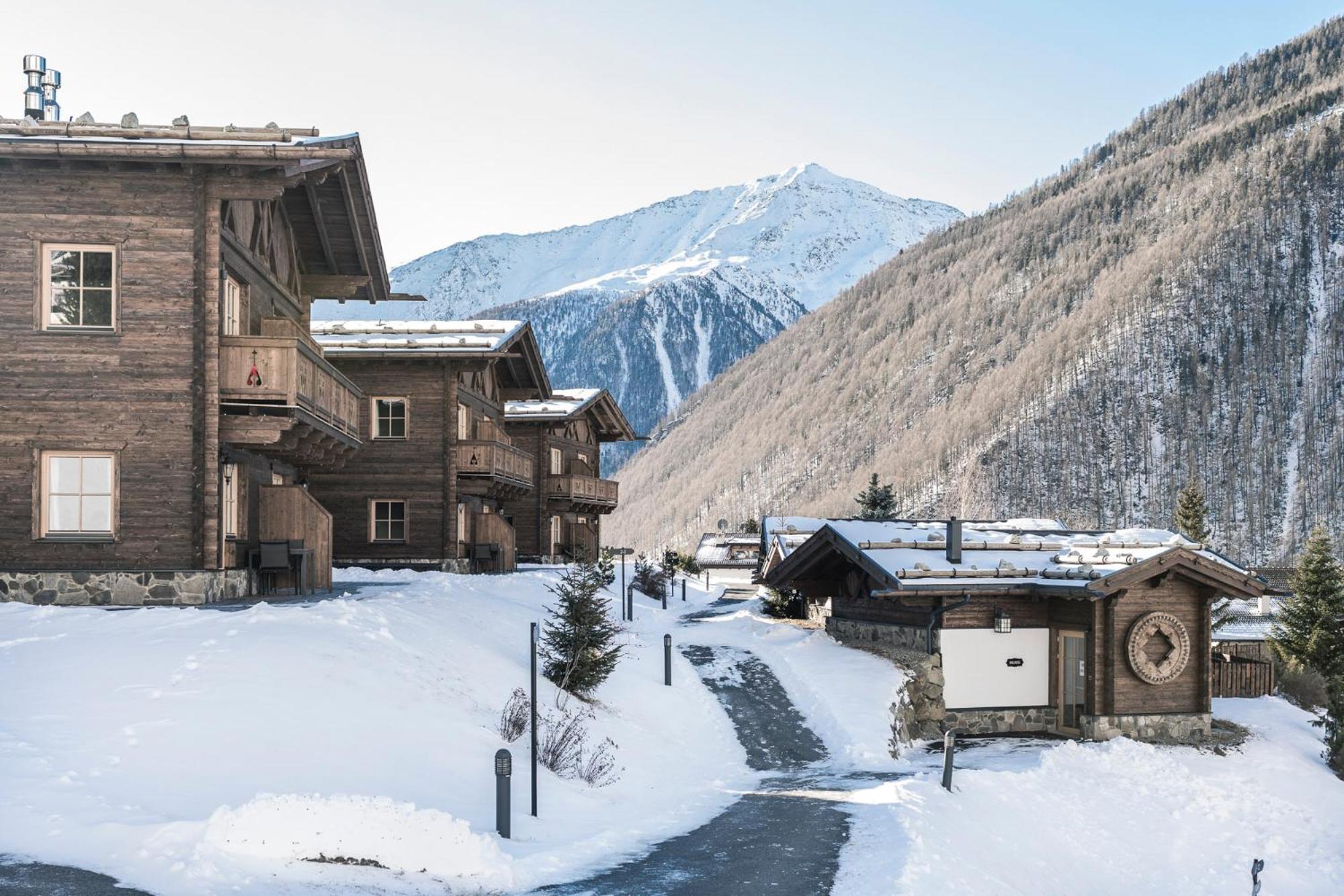 Hotel & Chalets Edelweiss Madonna  Eksteriør billede