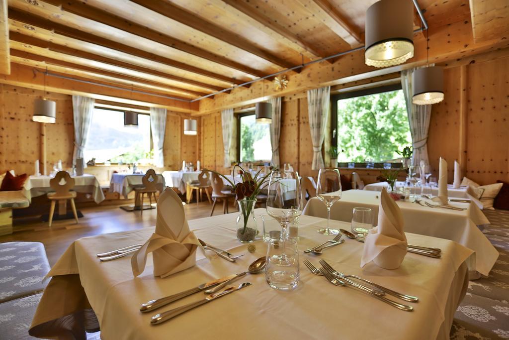 Hotel & Chalets Edelweiss Madonna  Eksteriør billede